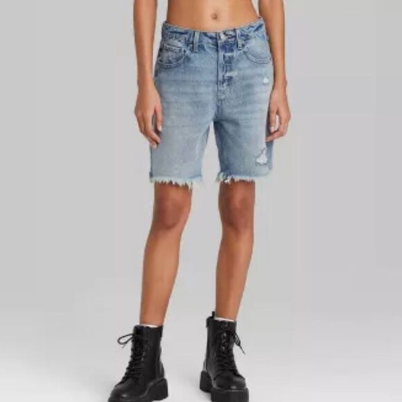WILD FABLE Shorts High Rise Bermuda Denim Distressed Size 6 - Picture 1 of 7